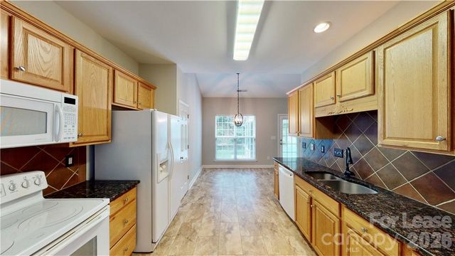 8321 Suttonview Drive, Charlotte, NC 28269
