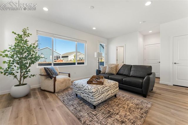 8172 Manor House Way, Colorado Springs, CO 80908