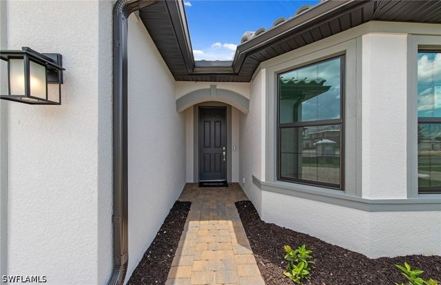 2049 Terreno BLVD, Naples, FL 34120