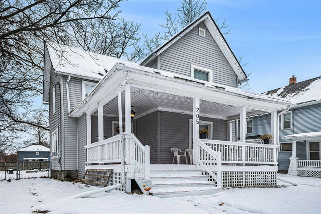 205 Moores River Drive, Lansing, MI 48910