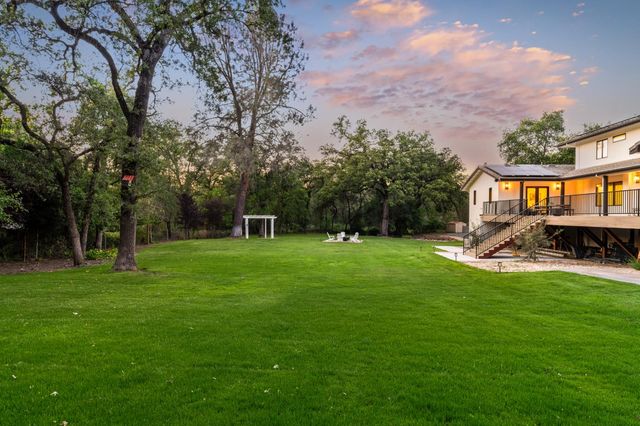 7697 Horseshoe Bar Rd, Loomis, CA 95650