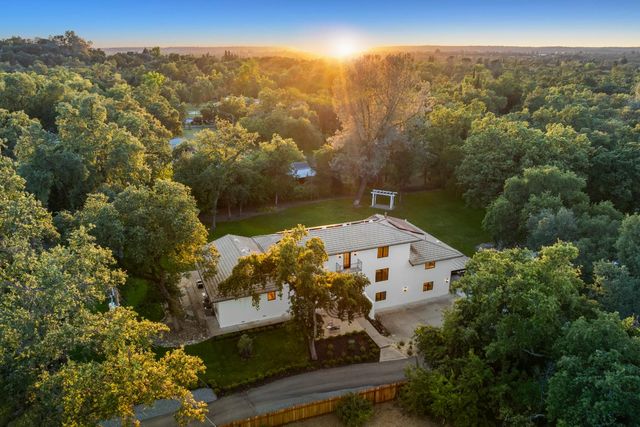 7697 Horseshoe Bar Rd, Loomis, CA 95650