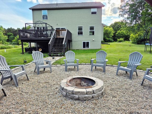 7047 Bennington Greens Drive, Owosso, MI 48867