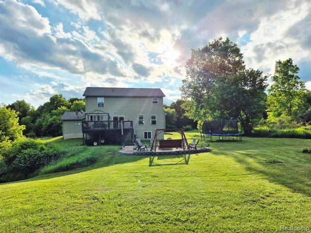 7047 Bennington Greens Drive, Owosso, MI 48867