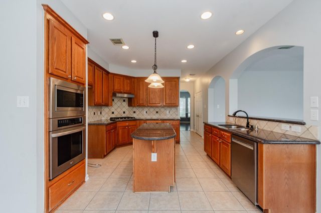 8503 Glenn Leigh Drive, Spring, TX 77379