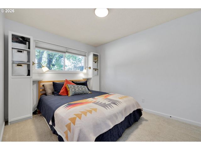 13724 Se LINCOLN St, Portland, OR 97233
