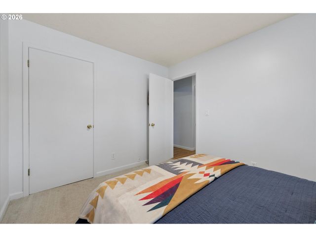 13724 Se LINCOLN St, Portland, OR 97233