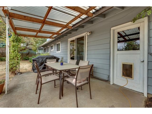 13724 Se LINCOLN St, Portland, OR 97233