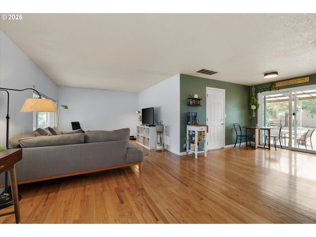 13724 Se LINCOLN St, Portland, OR 97233