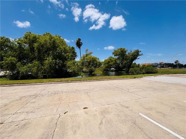 2505 Cornerstone Boulevard, Edinburg, TX 78539