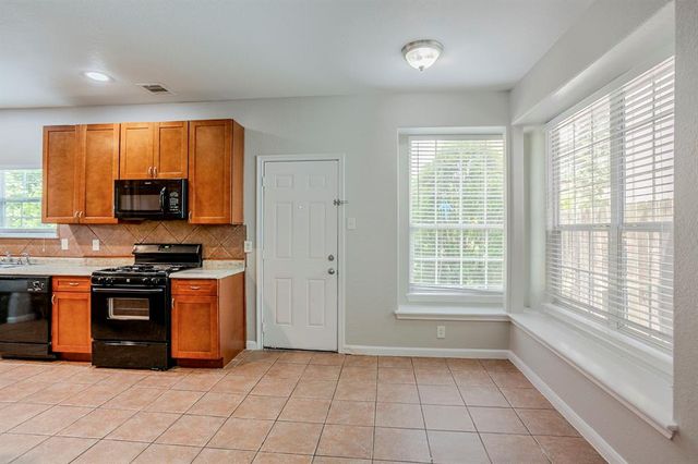 9838 W Jennifer Way Drive, Houston, TX 77075