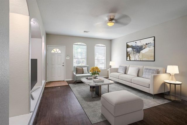 9838 W Jennifer Way Drive, Houston, TX 77075