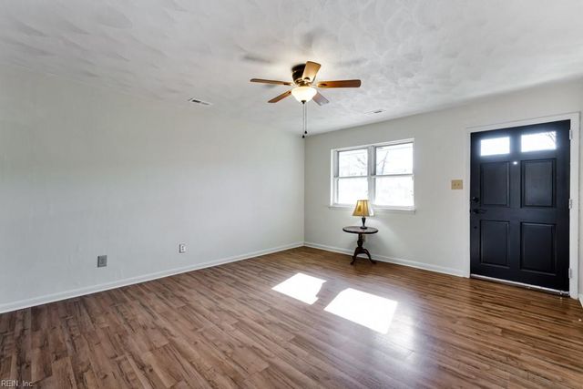 3332 Lakecrest RD, Virginia Beach, VA 23452