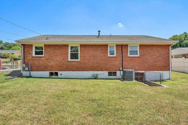 172 Tampa DR, Roanoke, VA 24019