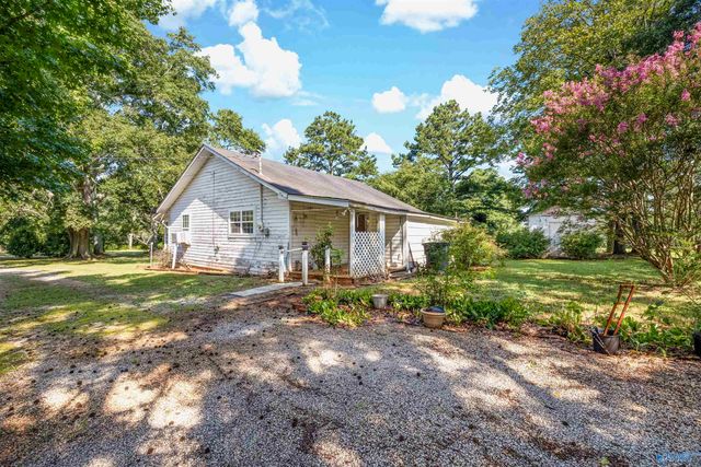 1214 County Road 226, Moulton, AL 35650