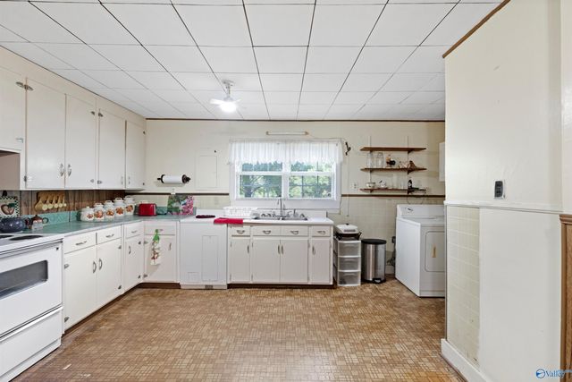 1214 County Road 226, Moulton, AL 35650