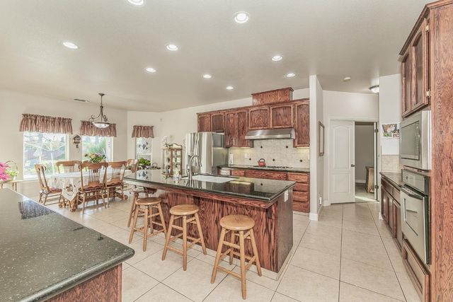 36752 Avenue 13, Madera, CA 93636