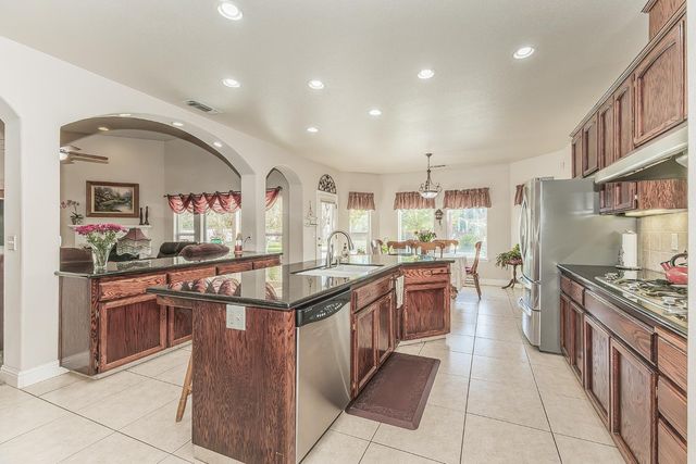 36752 Avenue 13, Madera, CA 93636