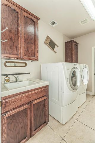 36752 Avenue 13, Madera, CA 93636