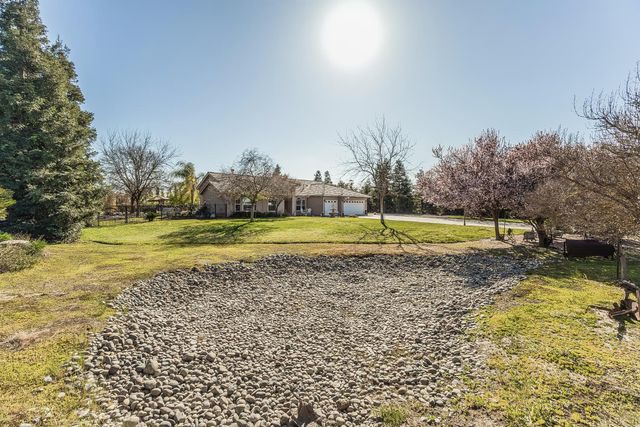 36752 Avenue 13, Madera, CA 93636