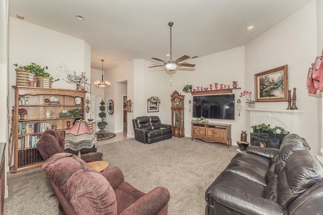 36752 Avenue 13, Madera, CA 93636