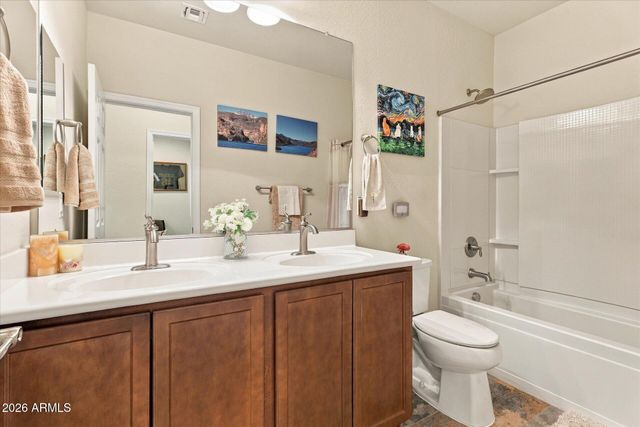 5381 W VICTORY Way, Florence, AZ 85132