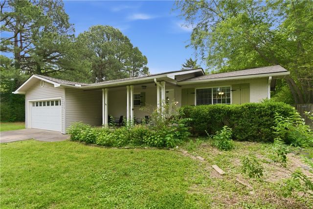 2219 W Ora Drive, Fayetteville, AR 72701