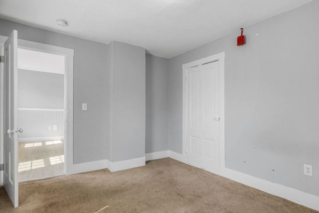9 Central Street, Newmarket, NH 03857