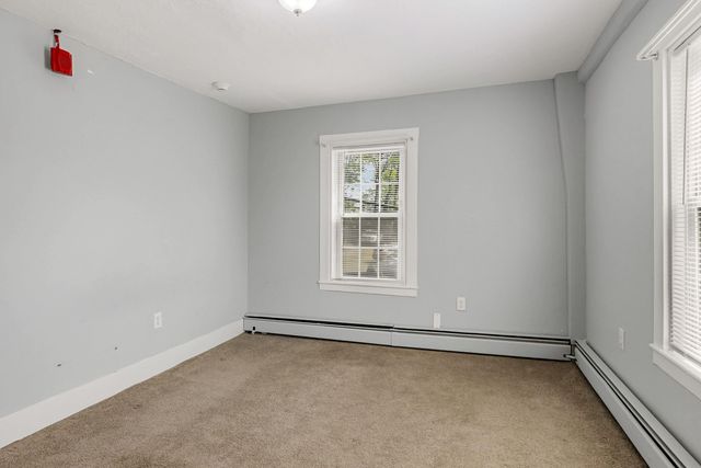 9 Central Street, Newmarket, NH 03857