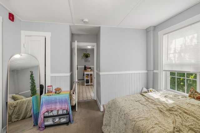 9 Central Street, Newmarket, NH 03857