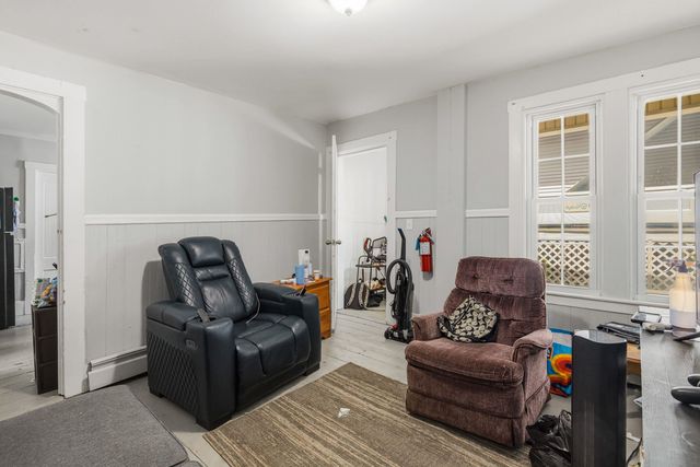 9 Central Street, Newmarket, NH 03857