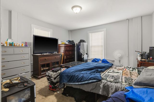 9 Central Street, Newmarket, NH 03857