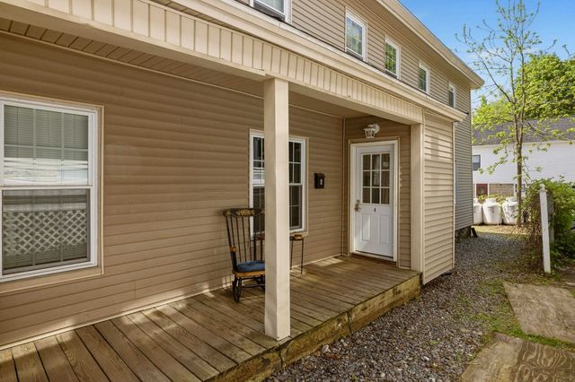 9 Central Street, Newmarket, NH 03857