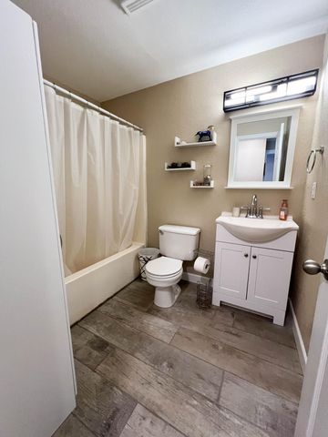 2922 SW Metolius Avenue, Redmond, OR 97756