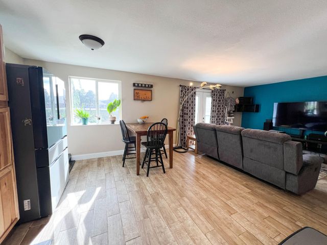 2922 SW Metolius Avenue, Redmond, OR 97756