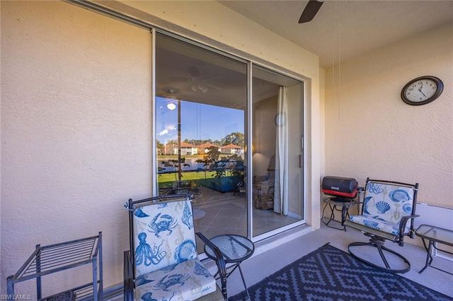 280 Robin Hood CIR # 102, Naples, FL 34104