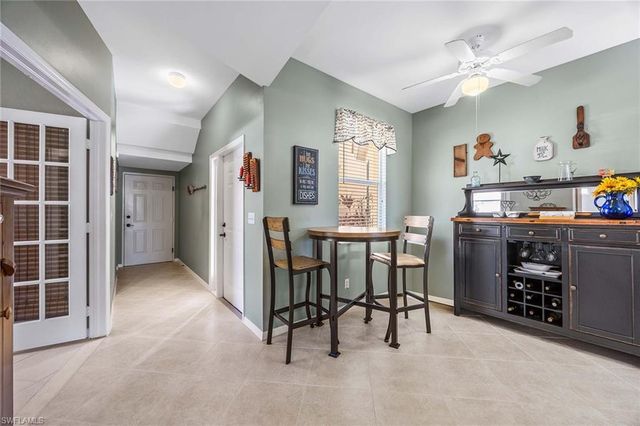 280 Robin Hood CIR # 102, Naples, FL 34104