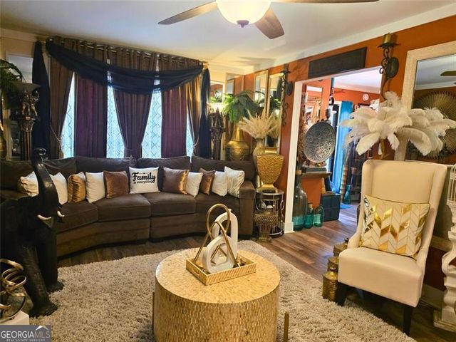 2303 COUNTRY CLUB Drive SE, Conyers, GA 30013