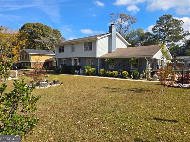 2303 COUNTRY CLUB Drive SE, Conyers, GA 30013