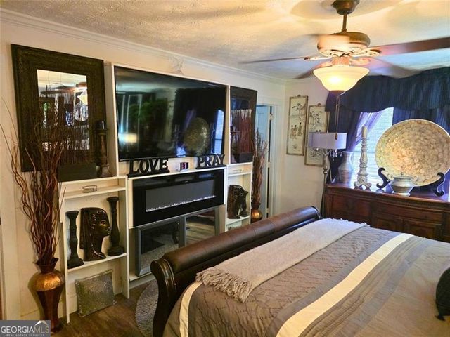 2303 COUNTRY CLUB Drive SE, Conyers, GA 30013