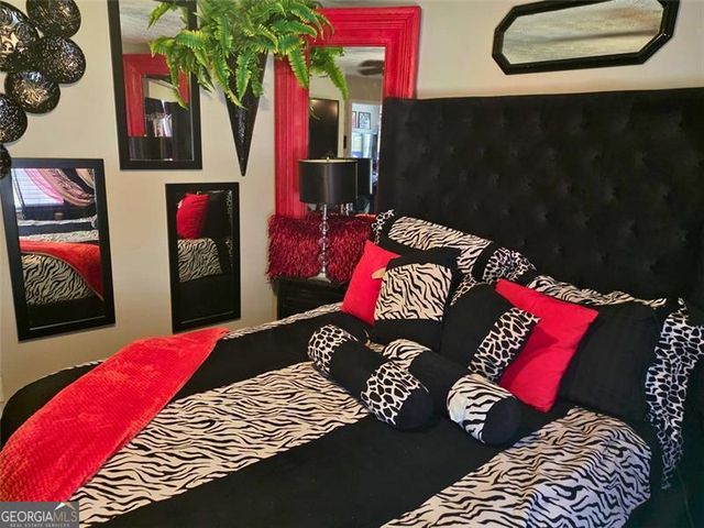 2303 COUNTRY CLUB Drive SE, Conyers, GA 30013