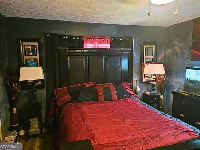 2303 COUNTRY CLUB Drive SE, Conyers, GA 30013