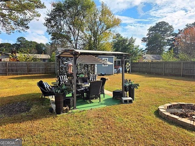 2303 COUNTRY CLUB Drive SE, Conyers, GA 30013