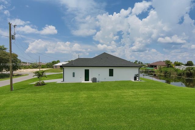 1321 NE 19 TERRACE, Cape Coral, FL 33909