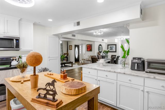 422 Foxhall Road, Pike Road, AL 36064