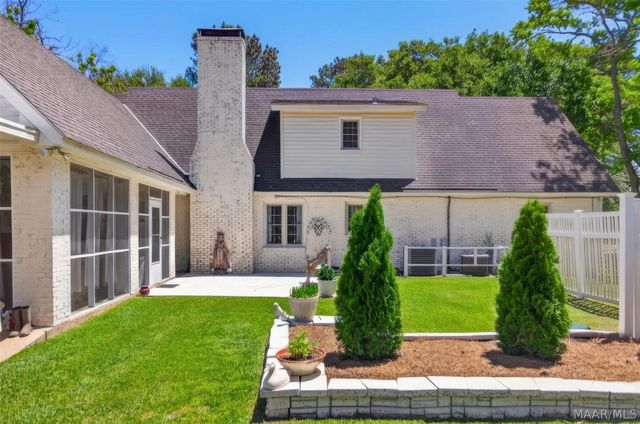 422 Foxhall Road, Pike Road, AL 36064