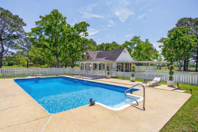 422 Foxhall Road, Pike Road, AL 36064