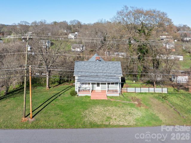 192 Spencer Street, Ellenboro, NC 28160