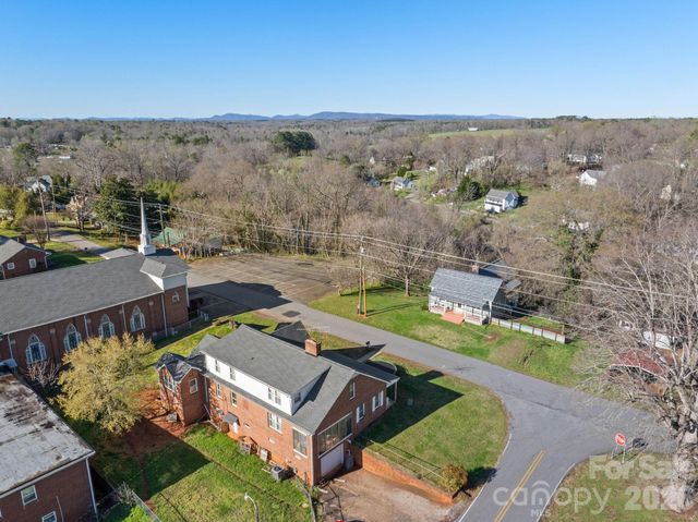 192 Spencer Street, Ellenboro, NC 28160