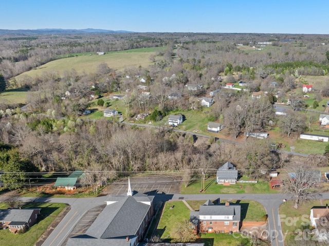 192 Spencer Street, Ellenboro, NC 28160